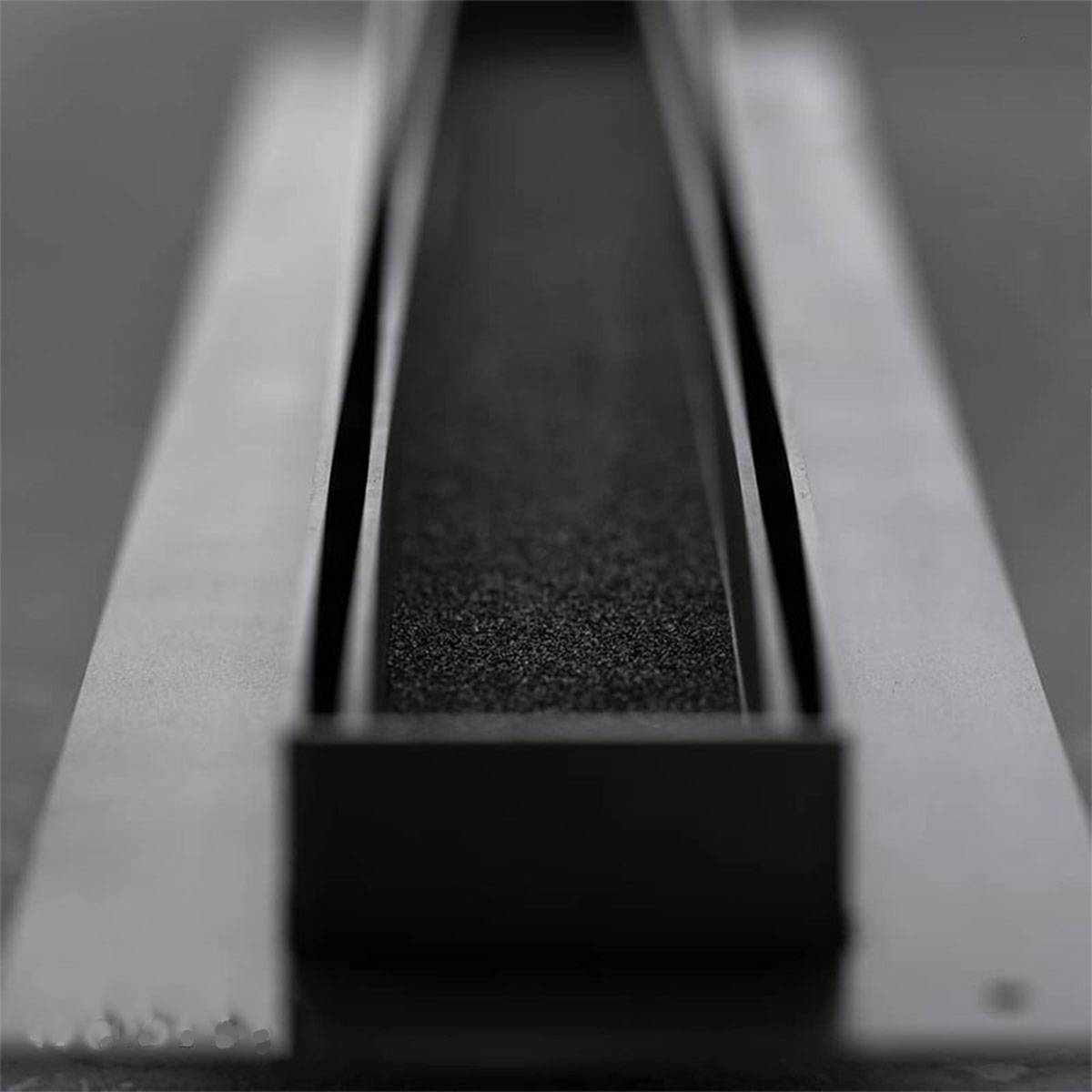 کفشوی سرامیک خور خطی استیل مشکی مات آرپا